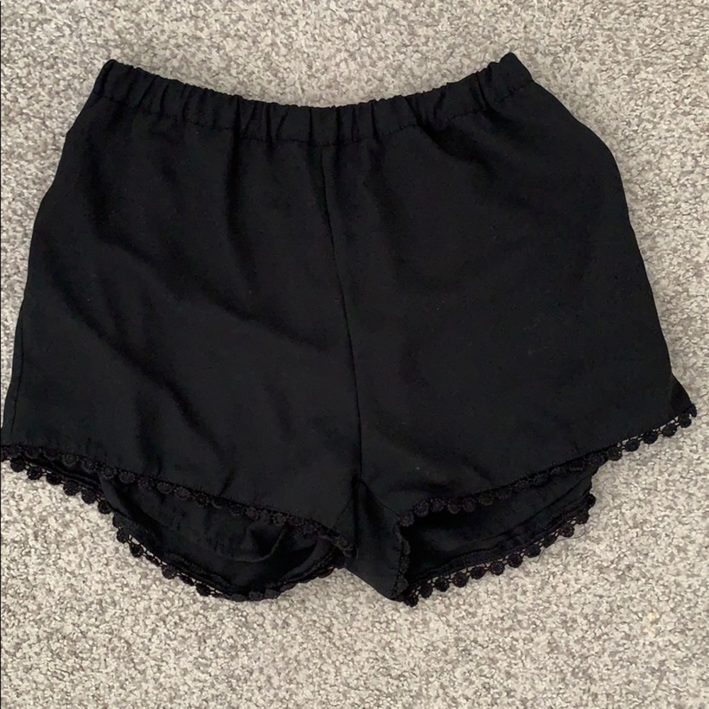 Brandy Melville black shorts